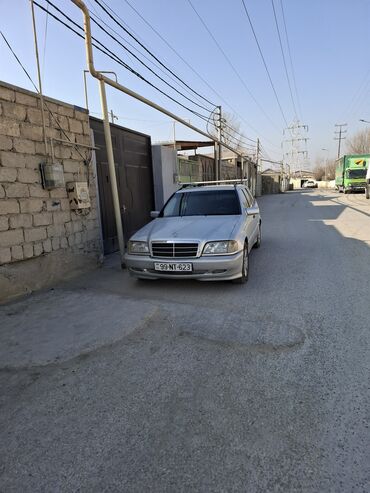 Mercedes-Benz: Mercedes-Benz 240: 2.4 l | 1998 il Universal — 4