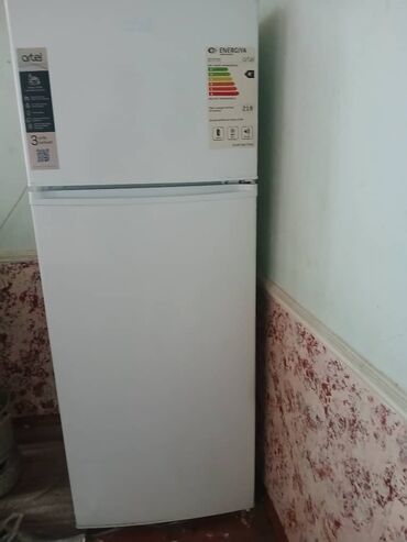 холодильник avangard: Холодильник Artel, Б/у, Двухкамерный, De frost (капельный), 60 * 150 *