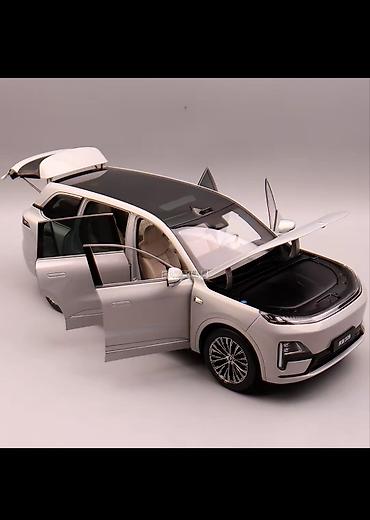 Avtomobil modelləri: 2025 il, 1:18, Dəmir — 7