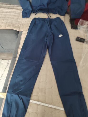 Gornji i donji deo: Nike, M, bоја - Crna — 21