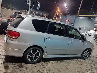 Toyota: Toyota Ipsum: 2003 г., 2.4 л, Автомат, Бензин, Минивэн — 2