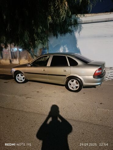 Opel: Opel Vectra: 1.6 l | 1996 il 48584 km Sedan — 2