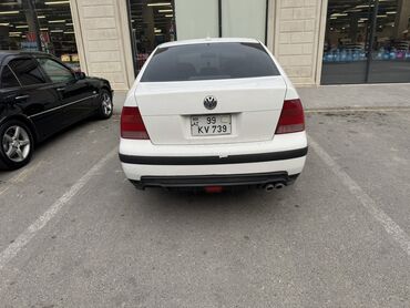 запчасти гольф 2: Volkswagen Bora/Jetta (Mk4) sedan – ağ rəng Texniki və dizayn