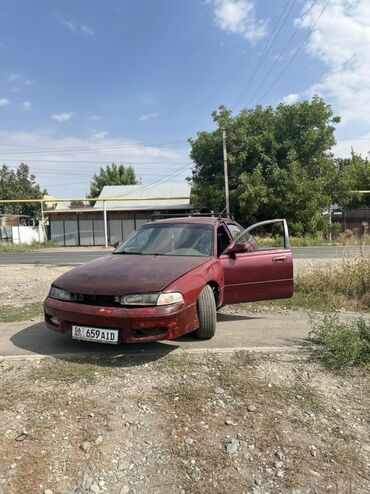 балыкчы автомобиль: Mazda 626: 1992 г., 2 л, Механика, Бензин, Седан