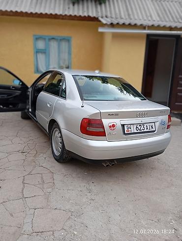баа: Audi A4: 2000 г., 1.8 л, Автомат, Бензин, Седан — 3