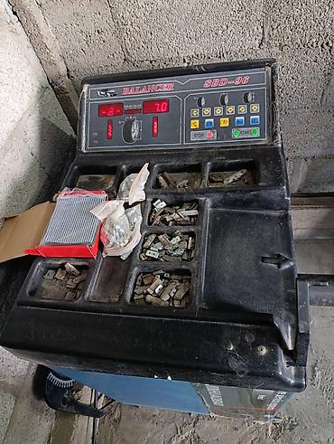 Шиномонтажное оборудование: Шиномонтажный комплект для автосервиса Состав: - Станок для — 3