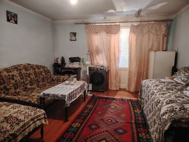 Uzunmüddətli kirayə mənzillər: Yasamal rayon 20 yanvar metrosuna 5 deyqelik mesafede 5 mertebeli
