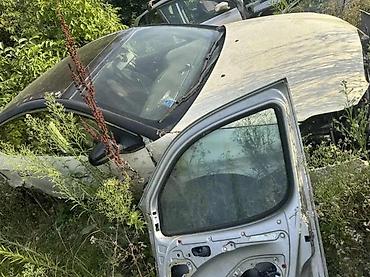 toki voki velikog dometa: LANCIA DELTA HAUBA KRILO VRATA KOMPLETAN AUTO U DELOVIMA | Lancia — 1
