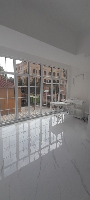 Digər kommersiya daşınmaz əmlakı: Qara Qarayev metrosu yaxınlığında Klinika icarəyə verilir./SATMAQ DA — 23