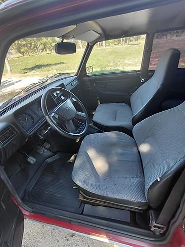 vaz muherriki: Model: Lada 2107 (VAZ 2107) Kuzov: sedan, 4 qapı Rəng: tünd qırmızı — 6