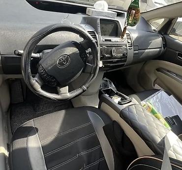 Toyota: Toyota Prius: 1.5 л | Хэтчбэк — 4