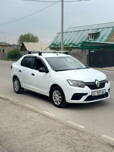 Renault: Renault Logan: 2018 г., 1.6 л, Механика, Бензин, Седан