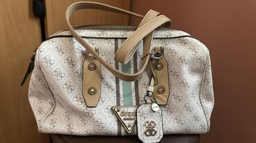Torbe: Torba za rame, Guess, Materijal: Koža