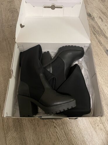 Çəkmələr: Uzunboğaz, Aldo, Ölçü: 36, rəng - Qara, Yeni — 9