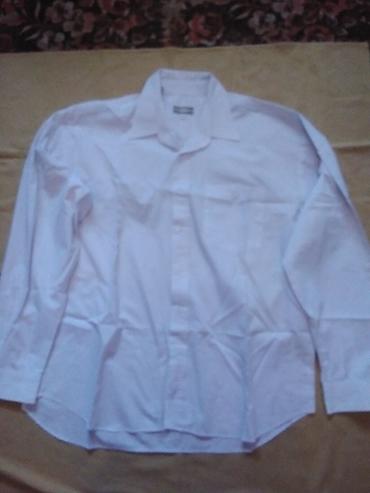 мужской одежды: Продаю 2 мужские рубашки, в хорошем состоянии — 4