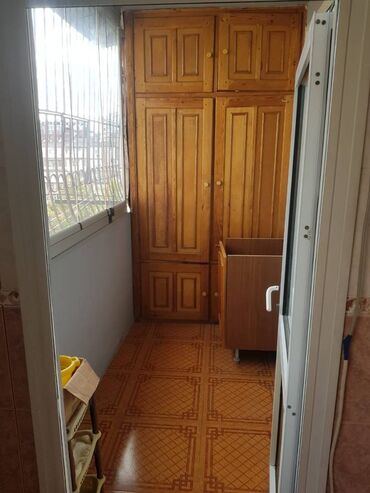 Uzunmüddətli kirayə mənzillər: Nərimanov metrosunun yaxınlığında 9 mertebeli binanın 7-ci — 7