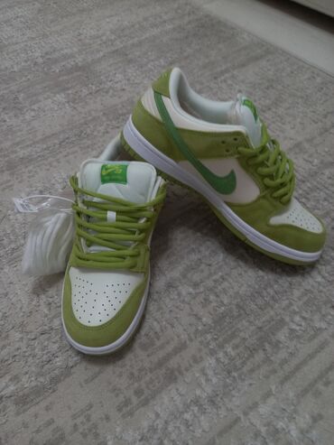 носки оптом найк: Dunk low pro. размер 41-42. состояние: абсолютно новое.замша. цена