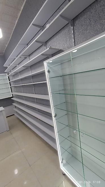 şüşeli vitrin: Mağaza avadanlığı komplekti - Divar tipli slatwall panel sistemi — 2