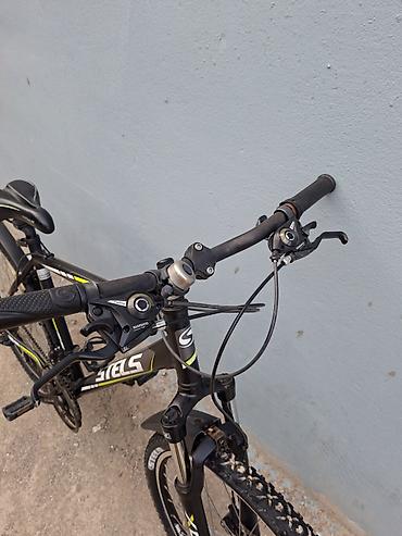 İdman velosipedləri: Stels Navigator madelidi 26 ölçüdür.Alimium cercivedir.Butun sistemi — 3