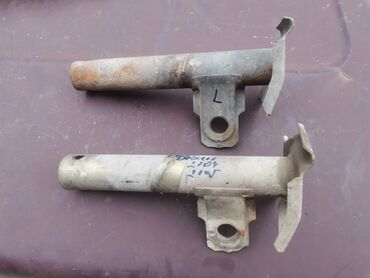 Auto delovi: Nosaci prednjeg branika Lada 2104 Karavan, Lada 2105. Polovno — 1