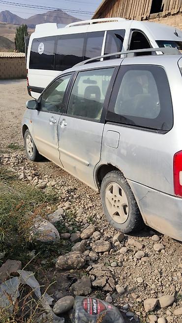 2 куб: Mazda MPV: 2002 г., 2 л, Механика, Бензин, Минивэн — 2