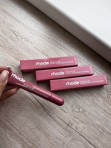 хромлипаза купить в бишкеке: Rhode Peptide Lip Tint — оттеночный бальзам для губ с пептидами. -