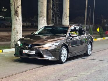тайота мала метрашка: Toyota Camry: 2018 г., 2.5 л, Автомат, Гибрид, Седан