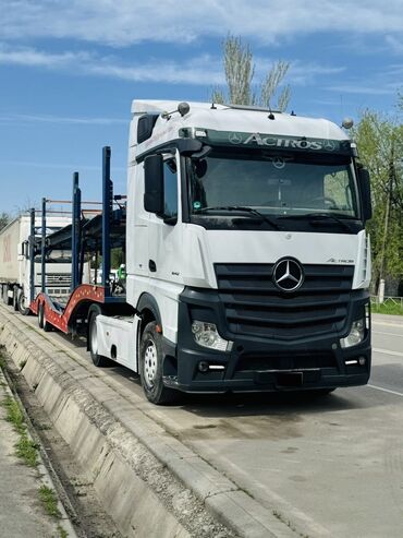 грузовые спринтер: Тягач, Mercedes-Benz, 2013 г., Автовоз