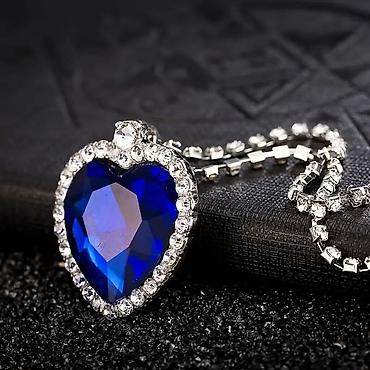Ogrlice: ✨🌊 Ogrlica Titanik - Crveno Srce! ❤️💎💙 Cena:1200din Zasijajte ovim — 4