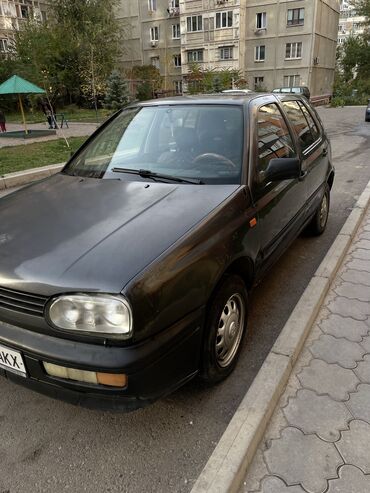 Volkswagen: Volkswagen Golf: 1992 г., 1.8 л, Механика, Бензин