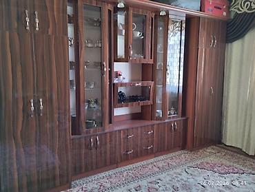 столы офисный: Секция‑стенка для гостиной из ЛДСП под орех/палисандр с глянцевой — 2