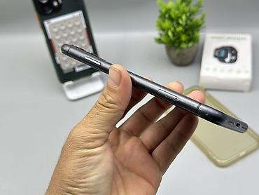 lphone 11: IPhone 11, Б/у, 128 ГБ, Черный, Чехол, 100 % — 10