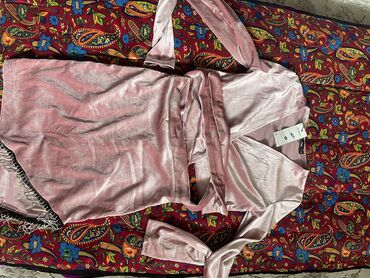 розовое платья: Вечернее платье, Короткая модель, С рукавами, Стразы, M (EU 38)