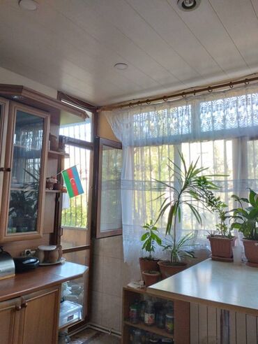 Köhnə tikili: Bakı, Bakıxanov qəs., 3 otaqlı, Köhnə tikili, 60 kv. m — 3