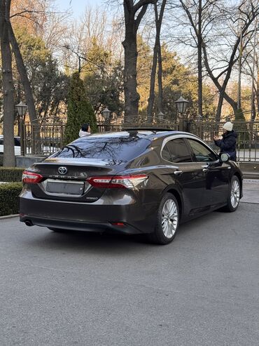 Toyota: Toyota Camry: 2018 г., 2.5 л, Автомат, Гибрид, Седан — 6