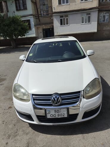 opel vektra b: Volkswagen Jetta: 2.5 l | 2008 il Sedan