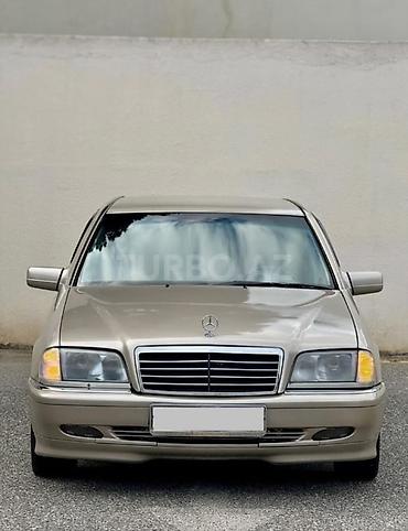 mersedes 111: Mercedes-Benz C-Class sedan (W202) - Kuzov: 4 qapılı sedan, bej rəng — 4
