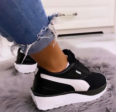 Patike: Puma patike

Novo
Brojevi 36 do 41

fb Moja Kupovina 1 — 13