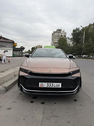 краун 2023: Toyota Crown: 2023 г., 2.5 л, Автомат, Гибрид, Лифтбек — 4