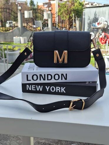Torbe: Elegantna torbica, Moschino, Materijal: Veštačka koža — 2