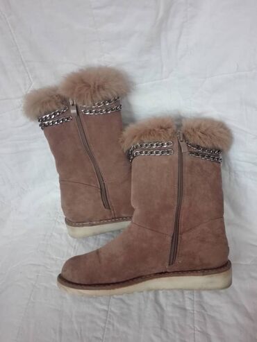 Ugg obuća: Ugg čizme, bоја - Braon, 38 — 9