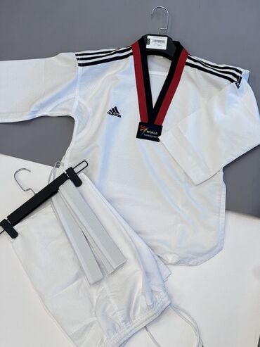 спартивный одежда: Мужской костюм, Все размеры, Adidas, Новый, цвет - Белый, Самовывоз, Платная доставка