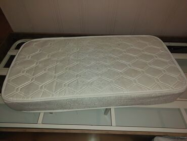 Beşiklər: Oğlan üçün, İşlənmiş, Beşik, Matras ilə, Yellənmə mexanizm ilə -da lalafo.az — 9 Beşiklər: Oğlan üçün, İşlənmiş, Beşik, Matras ilə, Yellənmə mexanizm ilə — 9