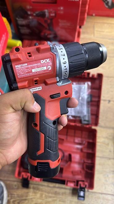 dewalt dcf630: Аккумуляторная бесщеточная дрель‑шуруповерт с ударом DCK KDJZ1250i — 3