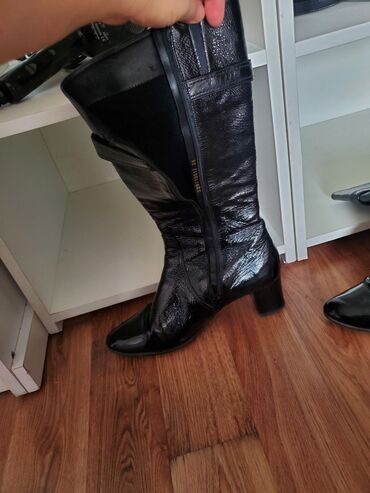 женские сапоги кожаные италия: Сапоги, 39, цвет - Черный