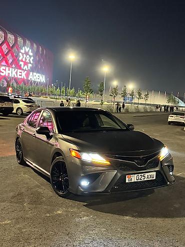 Toyota Camry: 2018 г., 2.5 л, Автомат, Бензин, Седан at lalafo.kg Toyota Camry: 2018 г., 2.5 л, Автомат, Бензин, Седан