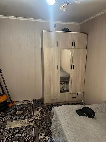 Продажа коттеджей и домов: Продаётся отдельный жилой дом с двориком и навесом для авто. - — 14