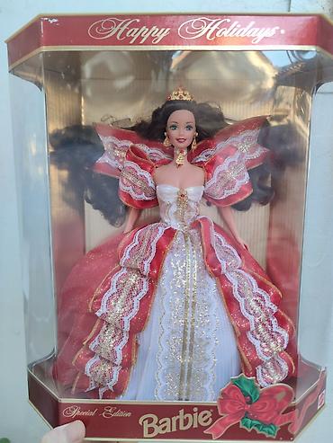 Digər oyuncaqlar: 1997 Barbie Holiday. Yeni qutusundadır. Əla vəziyyətdədir — 1