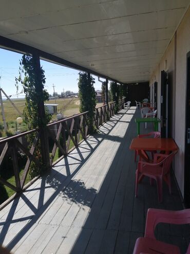 Отели и хостелы: Продаю гостевой дом 2-х этажный 450кв.м в Чон-Сары-Ой(15 минут на авто — 4