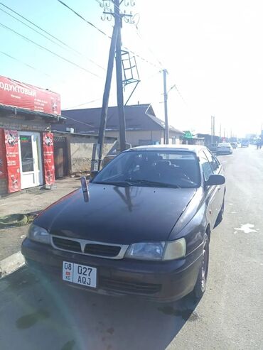 Toyota: Toyota Carina E: 1993 г., 1.6 л, Механика, Бензин, Хэтчбэк